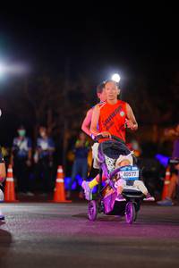 BIB: 40577
                            <button type="button" onclick="openModal(21528430)" class="btn btn-primary btn-sm float-right btn-popup" data-toggle="modal" data-target=".modal-high-quality">
                        <i class="fas fa-shopping-cart"></i> Add to Cart
                    </button>
                                            <button type="button" onclick="isThisMe(21528430, true)" class="btn btn-success btn-sm float-right btn-popup btn-isme hidden" data-toggle="tooltip" data-placement="bottom" title="นี่คือรูปของคุณใช่ไหม คลิกที่นี่เพื่อเอาเข้าอัลบั้ม">
                        <i class="fas fa-plus"></i> Add to album
                    </button>
                    <button type="button" onclick="isThisMe(21528430, false)" class="btn btn-warning btn-sm float-right btn-popup btn-isnotme hidden">
                        <i class="fas fa-ban"></i> Remove from album
                    </button>